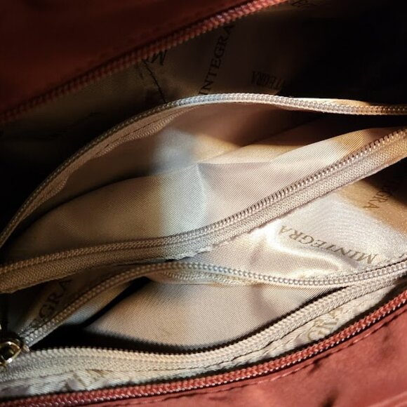 Burgundy Mintegra Travel or Every Day Bag, Lots of Pockets! - Picture 9 of 12
